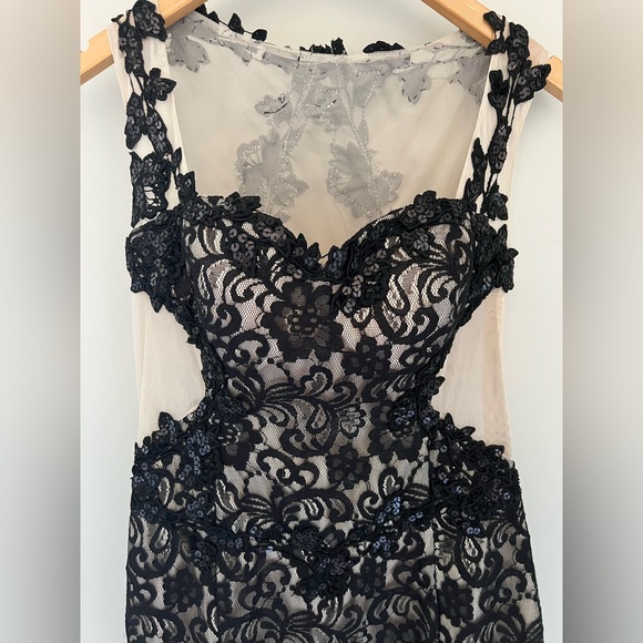 Masquerade lace black and sheer mermaid style floor length formal prom dress - Picture 3 of 6